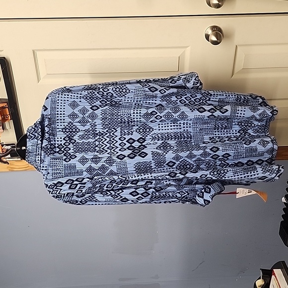 NWT Ruby Rd Blue Geometric Print Crowl Neck Sweater Size 2X - Picture 8 of 8